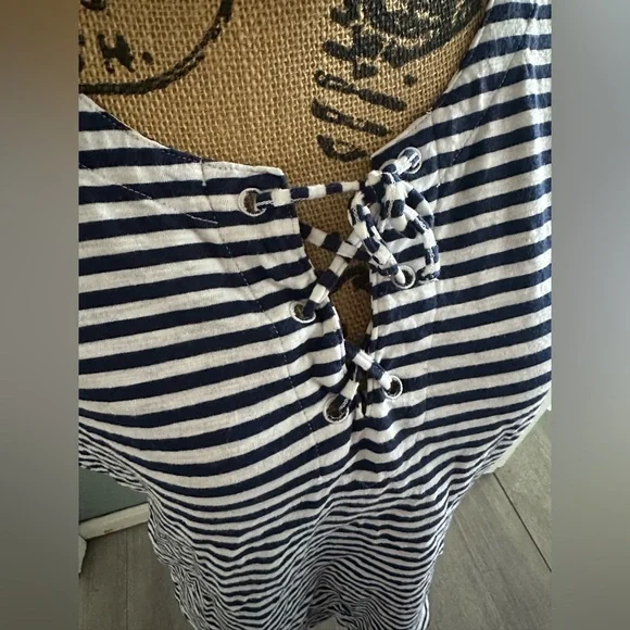 St. John’s Bay Navy/White Women’s Short-Sleeve Top. Size L. - Picture 3 of 4